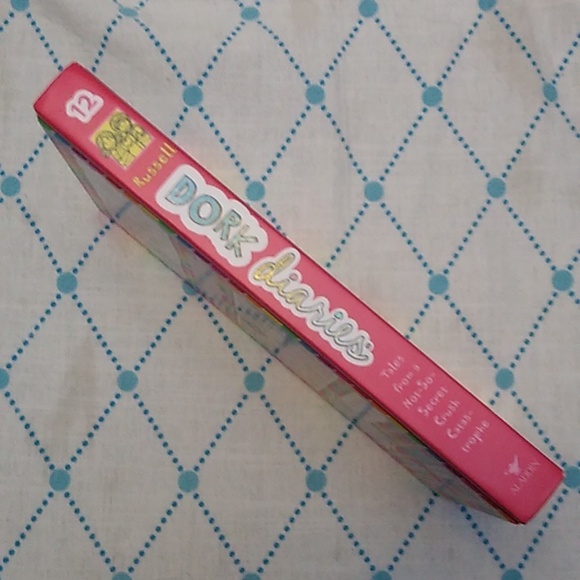 👧🏽Dork Diaries 12 Not So Secret Crush Catastrophe Rachel Renee Russell - Picture 3 of 5